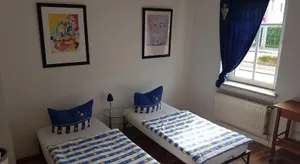 Image of DELI 106