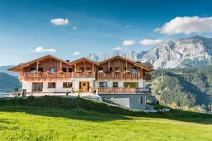 Image of La Montana Ski & Hiking LODGE