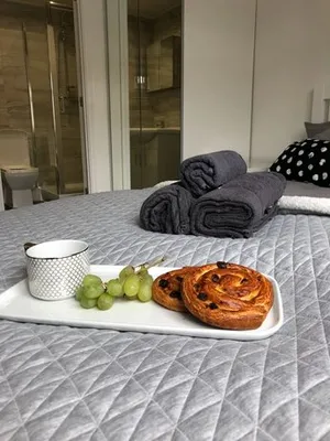 Image of Luxurious & Spacious Apartment