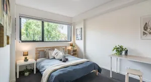 Image of King bed Apt Study Homebush Sleeps 3