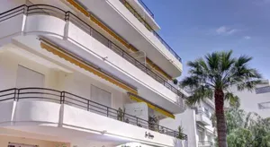 Image of Place to beach - Terrasse Bord de mer Croisette
