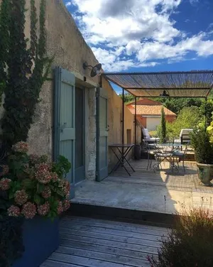 Image of Le Mas Des Iris