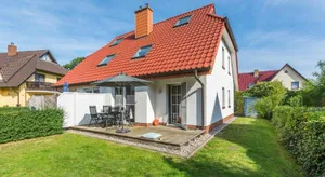 Image of Raemel Haus _Sterntaucher_