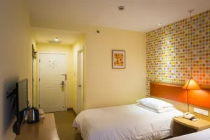 Image of Home Inn Xi'an Nanshaomen Metro Station East Youyi Road