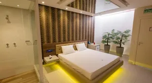 Image of MOTEL CLASS