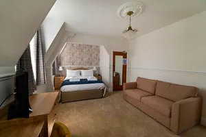 Image of County Hotel