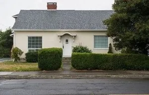 Image of Seaside Cottage by RedAwning