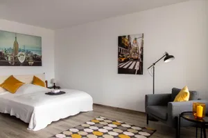 Image of Apartment Bright - Central - Balcony - Tradefair