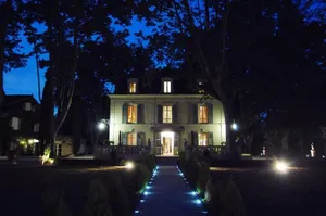 Image of LES FRENES EN PROVENCE-CHÂTEAU ZEN