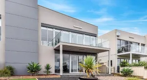 Image of KENNEDY EXECUTIVE TOWNHOUSE