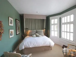 Image of Sea View Inn - Carmel