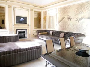 Image of Amazing 10 bed apt on Mathew Street Sleeps 18