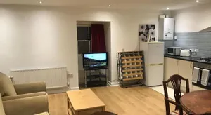 Image of Spacious Two Double Bedrooms Flat, H 5