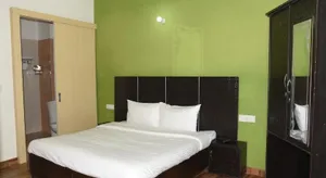 Image of The Palm Tree -Family Stay