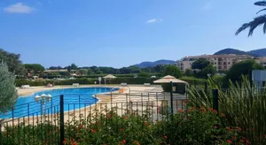 Image of Somptueux 3 pièces vue sur piscine