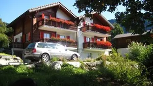 Image of Studio Bel-Hüs / Bel-Häx