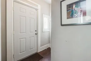 Image of Cute and Quiet Sleeps 10~15mins Downtown Detroit