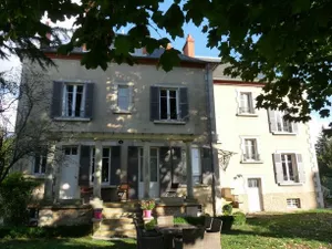 Image of Chambres d'Hôtes de luxe Côté Parc-Côté Jardin avec parking privé gratuit