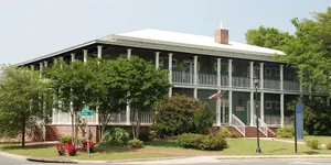 Image of Lee House