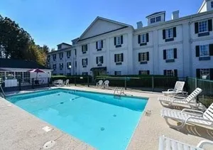 Image of QUALITY INN CRESTVIEW