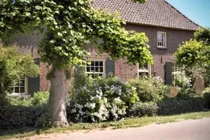 Image of Onder De Linden Balgoij