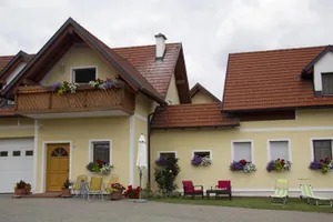 Image of Apfelhof Flieder