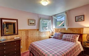 Image of Fireside Inn & Hostel