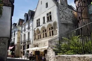 Image of Au coeur du vieux Tours avec jardin