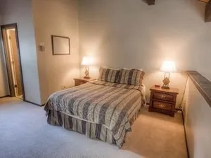Image of Comfortable Woodstock for 4 2 Br condo by RedAwning