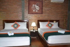 Image of Ndalem Suryo Saptono Guest House