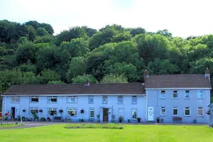 Image of Leafield House