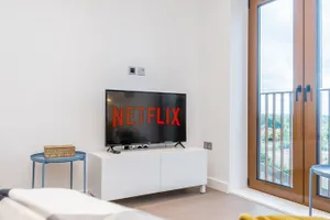 Image of St Albans Luxury 2 Bed City Apartment with Parking