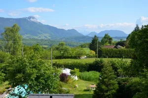 Image of La Cabane a l'Oree des Bornes