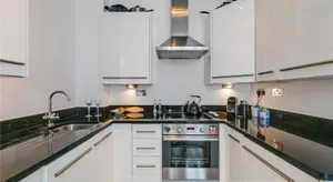 Image of Plush 1-bedroom in Notting Hill