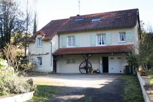 Image of Chambre d'Hôtes Les Chênes