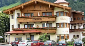 Image of Apart Franz Josef