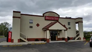 Image of DELUXE INN