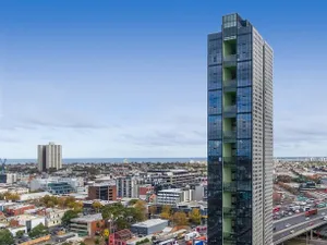 Image of 'Habitat' - Premium Southbank Apt with a View