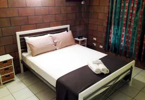 Image of ShortStays Choice Fifty Shades in Gray