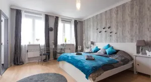 Image of Cute Red Star Studio City Center