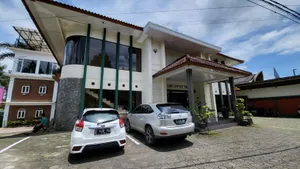 Image of Hotel Hikmat Indah