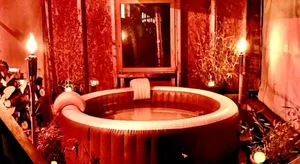 Image of Le gîte du cavalier au cœur de la Forêt/jacuzzi