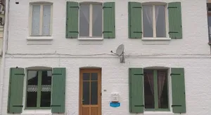 Image of Au Pied Des Remparts