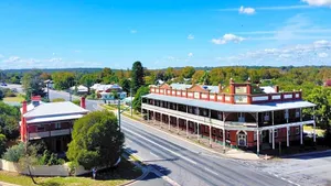 Image of HISTORIC STAR LODGE and STATION MASTERS HOUSE NARRANDERA