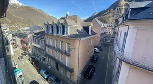 Image of Studio cosy rénové au centre de Cauterets, idéal pour 4, équipé et confortable - FR-1-401-283