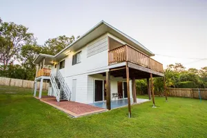 Image of A Lure - 100m to Main Beach