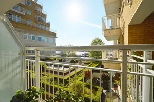 Image of Albert Bridge Apartments