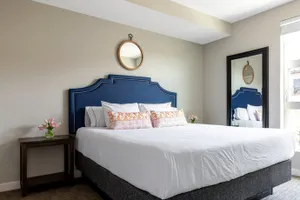 Image of Stay Alfred on Kettner Boulevard