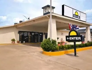 Image of Brady Days Inn
