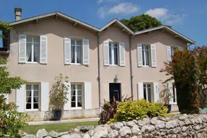 Image of Chateau Gunes (Guges)